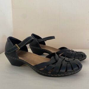 Clarks Wendy Alto Mary jane heeled sandals Women's Black Leather size 8 strappy